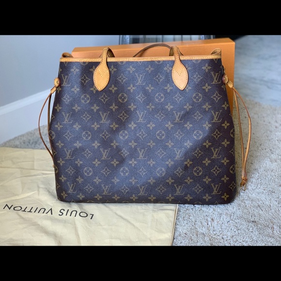 Louis Vuitton Handbags - Authentic Louis Vuitton Neverfull GM